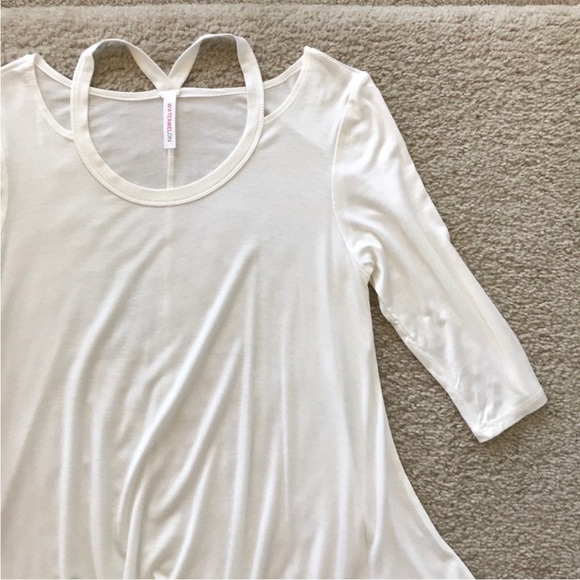 Creamy White 3/4 Sleeve Tunic Top - Picture 4 of 7